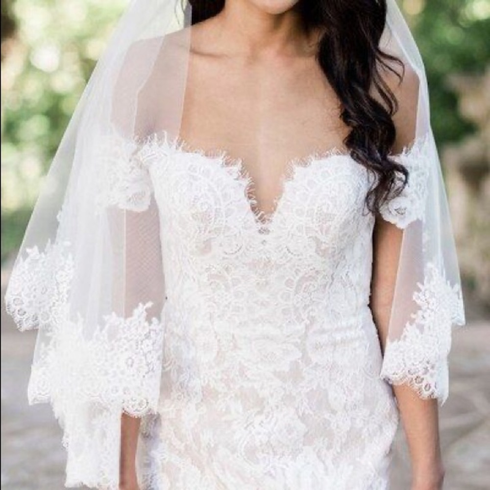 Ivory fingertip lace wedding veil revelry